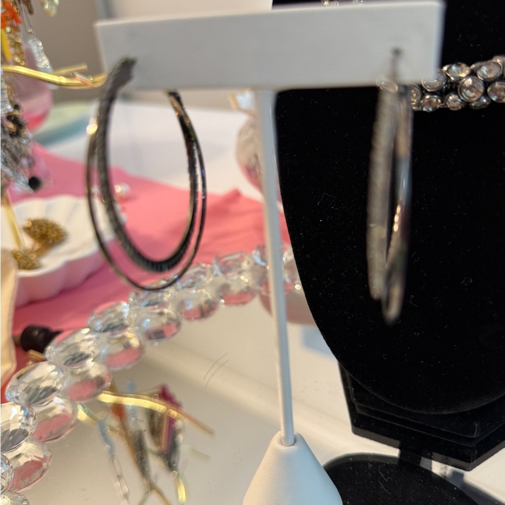 Elegant Silver Necklace and Hoop Earrings Set